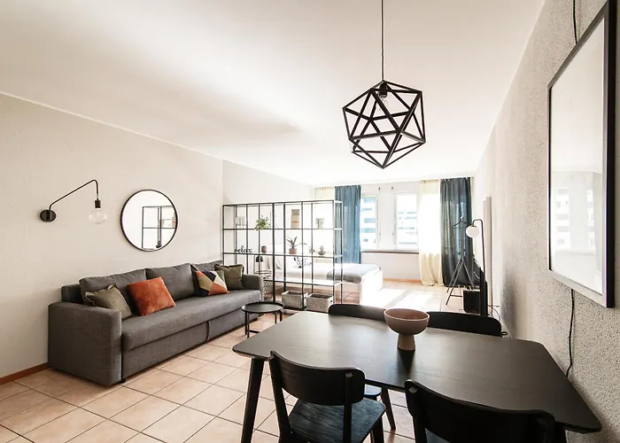 Loft Torre By Quokka 360 - Large On The View Tower לוקרנו